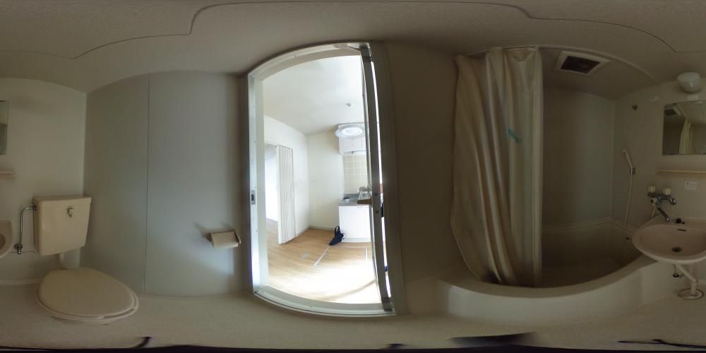 �o�X���[��