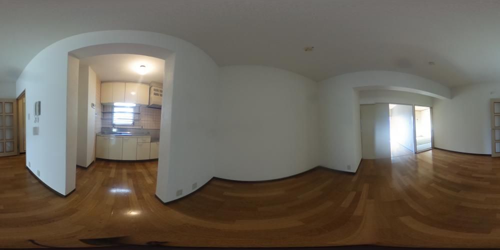 ���r���O