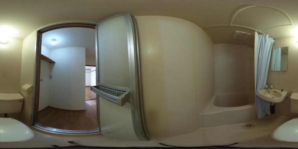 �o�X���[��