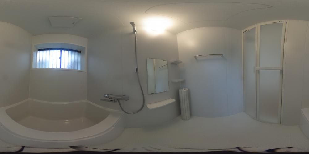 �o�X���[��