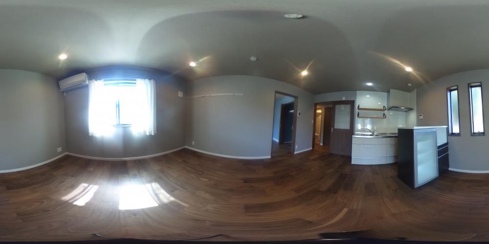 ���r���O