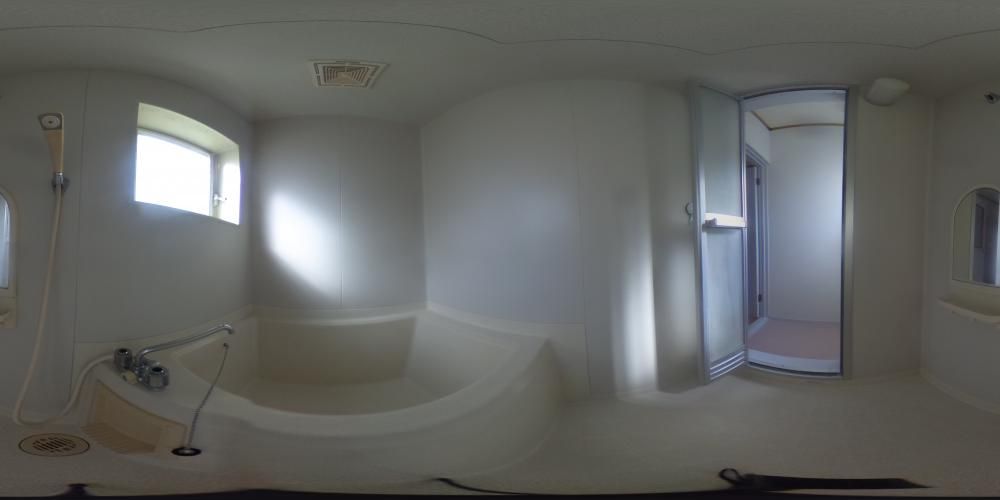 �o�X���[��