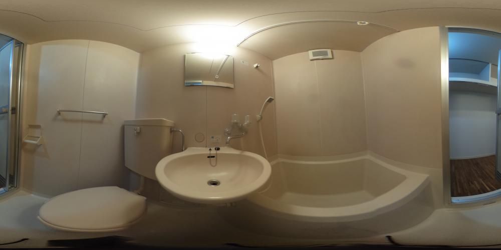 �o�X���[��