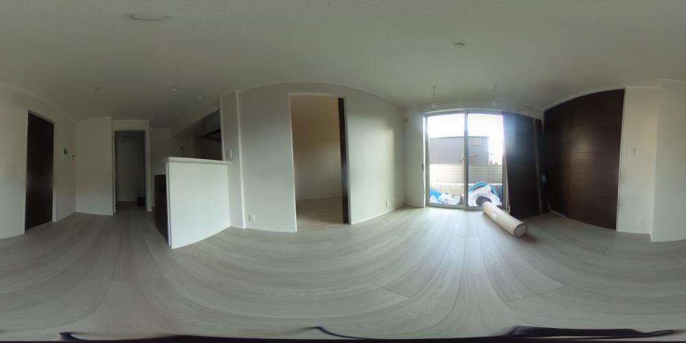 ���r���O