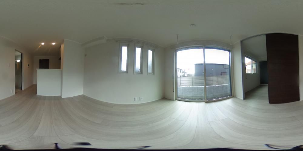 ���r���O