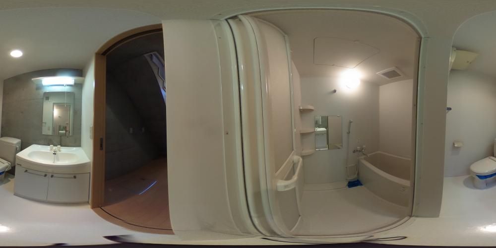 �o�X���[��