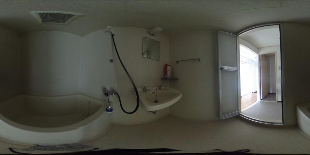 �o�X���[��