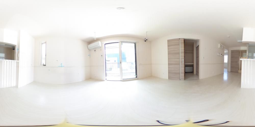 ���r���O