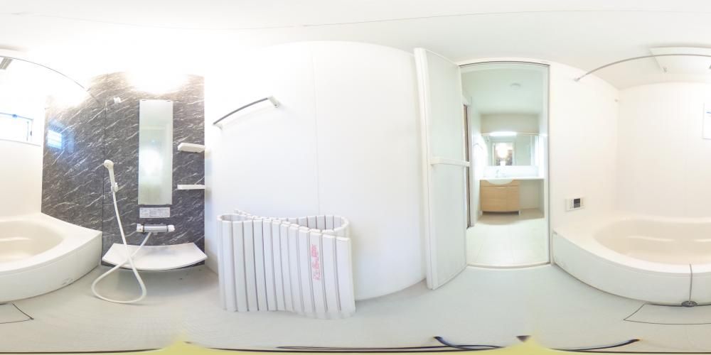 �o�X���[��